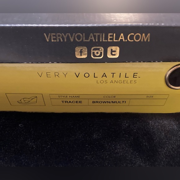 Very Volatile Tracee Wedges size 9 - Picture 10 of 10